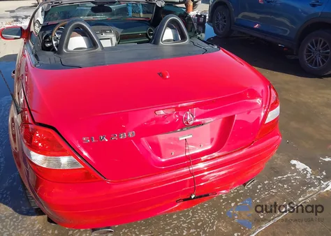 2007 Mercedes-Benz Slk 280 z USA, uszkodzony, nr VIN WDBWK54F07F157940